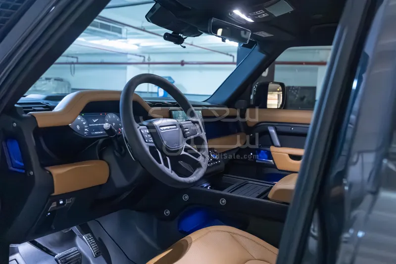 2024 لاند روفر ديفيندر إصدار كارباثيان