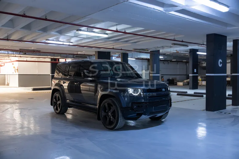 2024 لاند روفر ديفيندر إصدار كارباثيان