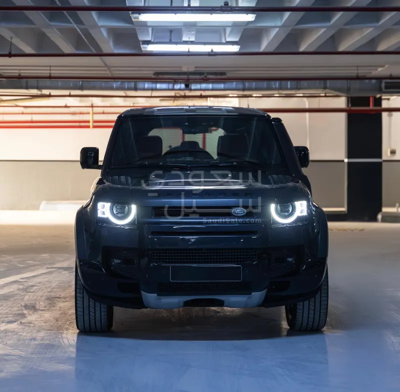 2024 لاند روفر ديفيندر إصدار كارباثيان