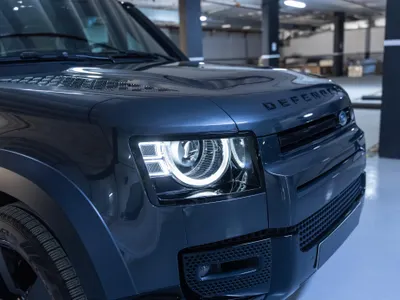 2024 لاند روفر ديفيندر إصدار كارباثيان