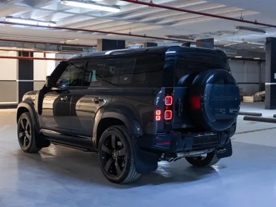 2024 لاند روفر ديفيندر إصدار كارباثيان