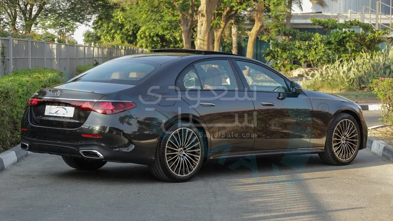 2026 Mercedes-Benz E 300 AMG