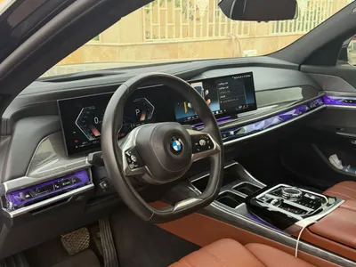 2024 بي ام دبليو الفئة السابعة 735 إل أي