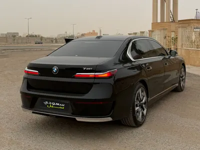 2024 بي ام دبليو الفئة السابعة 735 إل أي