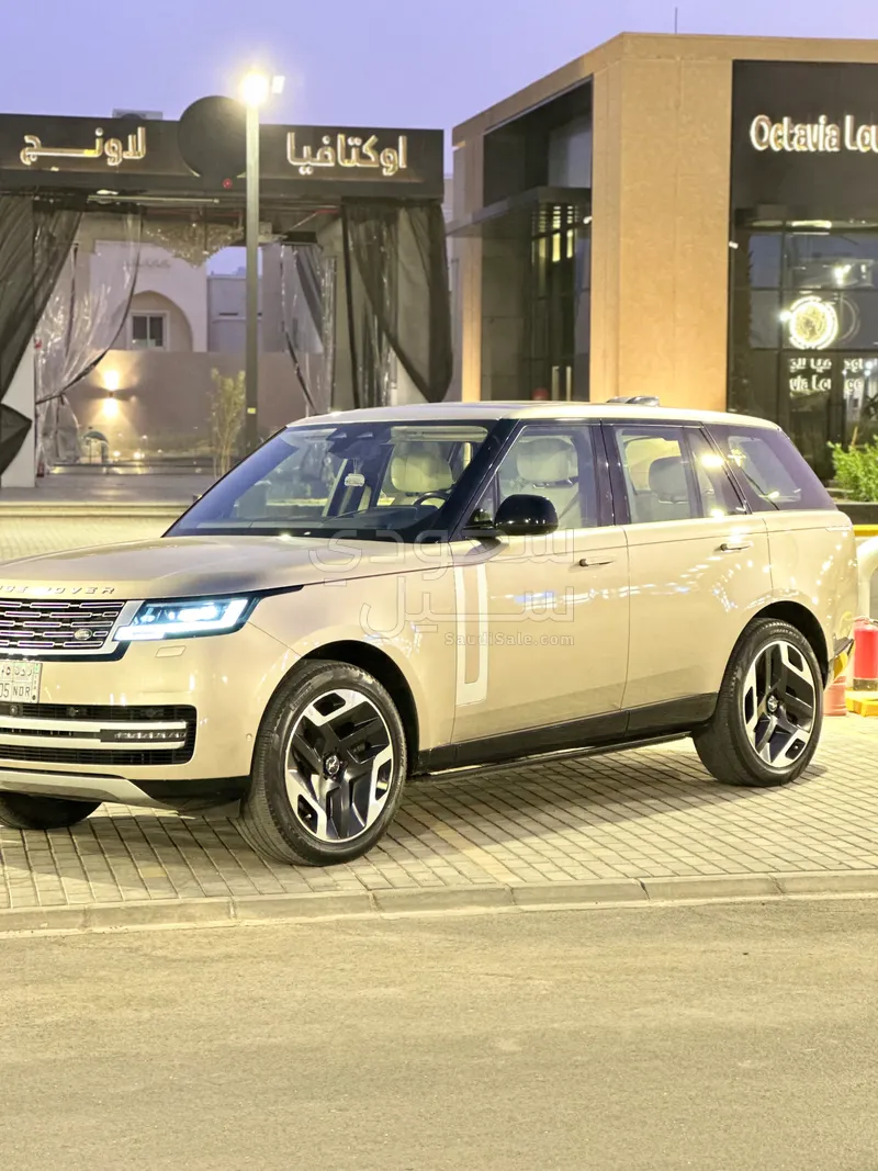 2022 لاند روفر رينج روفر فيرست اديشن