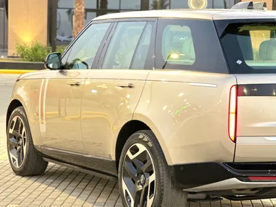 2022 لاند روفر رينج روفر فيرست اديشن