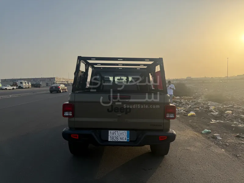 2020 جييب جلادياتور سبورت