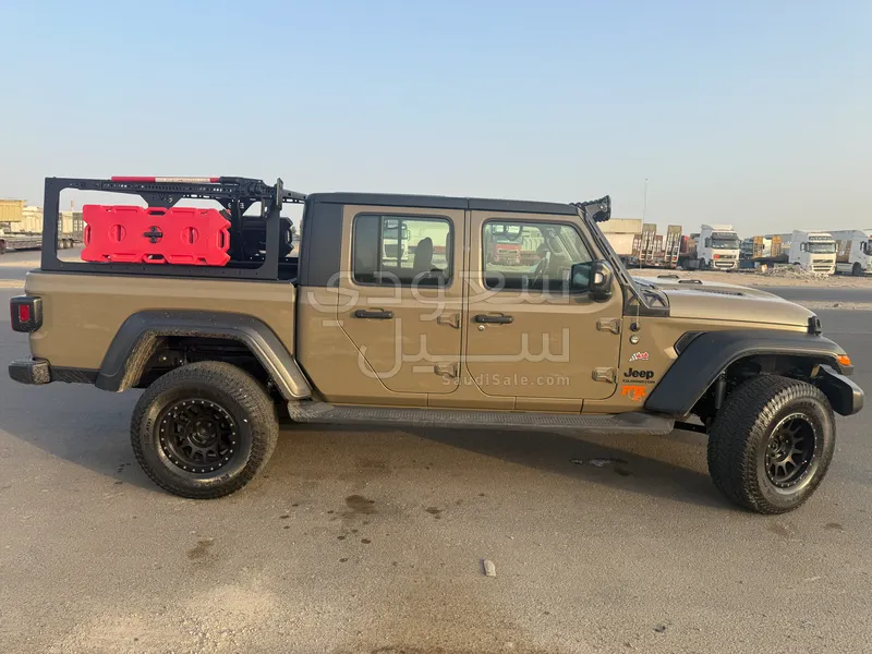 2020 جييب جلادياتور سبورت