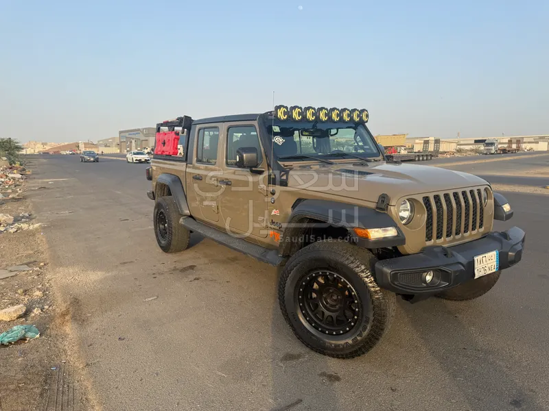 2020 جييب جلادياتور سبورت