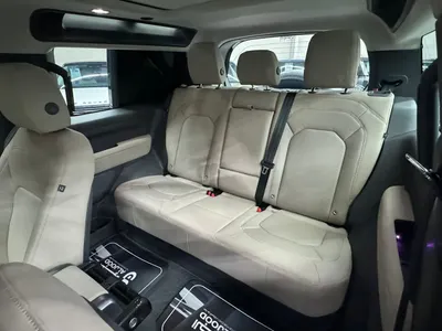 2023 Land Rover Defender 90