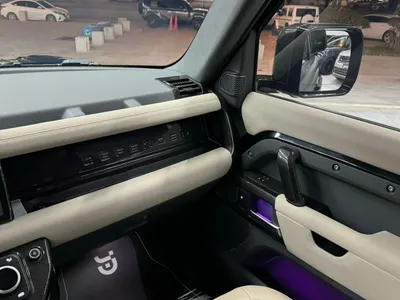 2023 Land Rover Defender 90