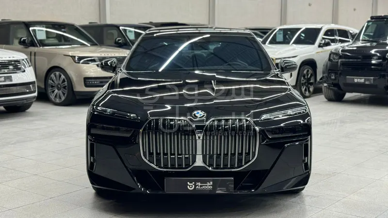 2023 BMW 7 Series 740i