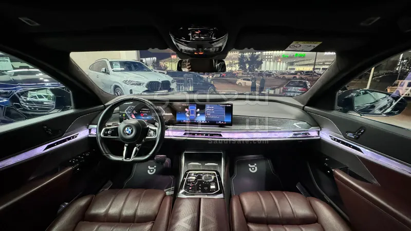 2023 BMW 7 Series 740i