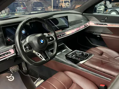 2023 BMW 7 Series 740i