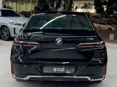 2023 BMW 7 Series 740i