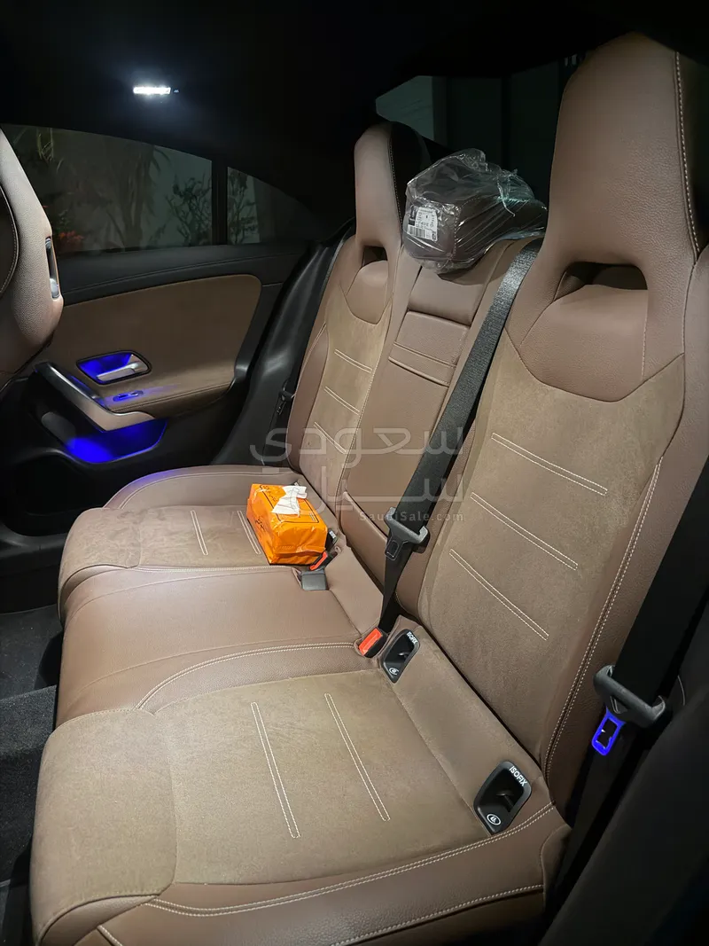 2025 مرسيدس - بنز سي إل أي 200