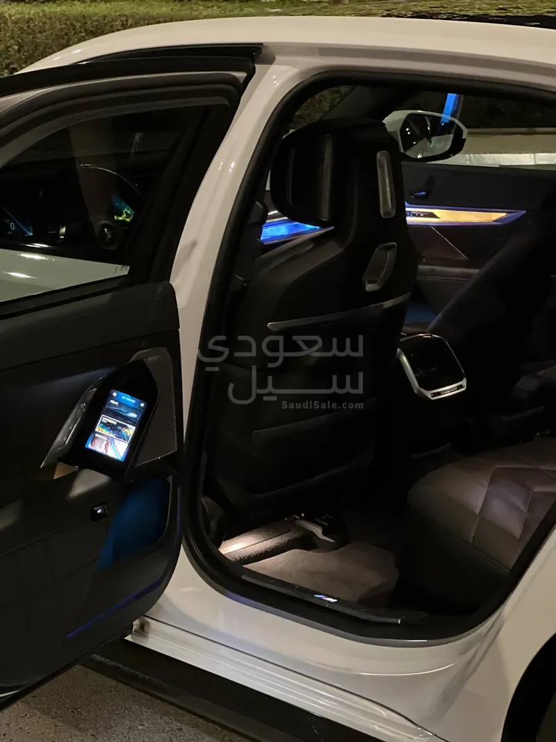 2023 بي ام دبليو الفئة السابعة 740أي