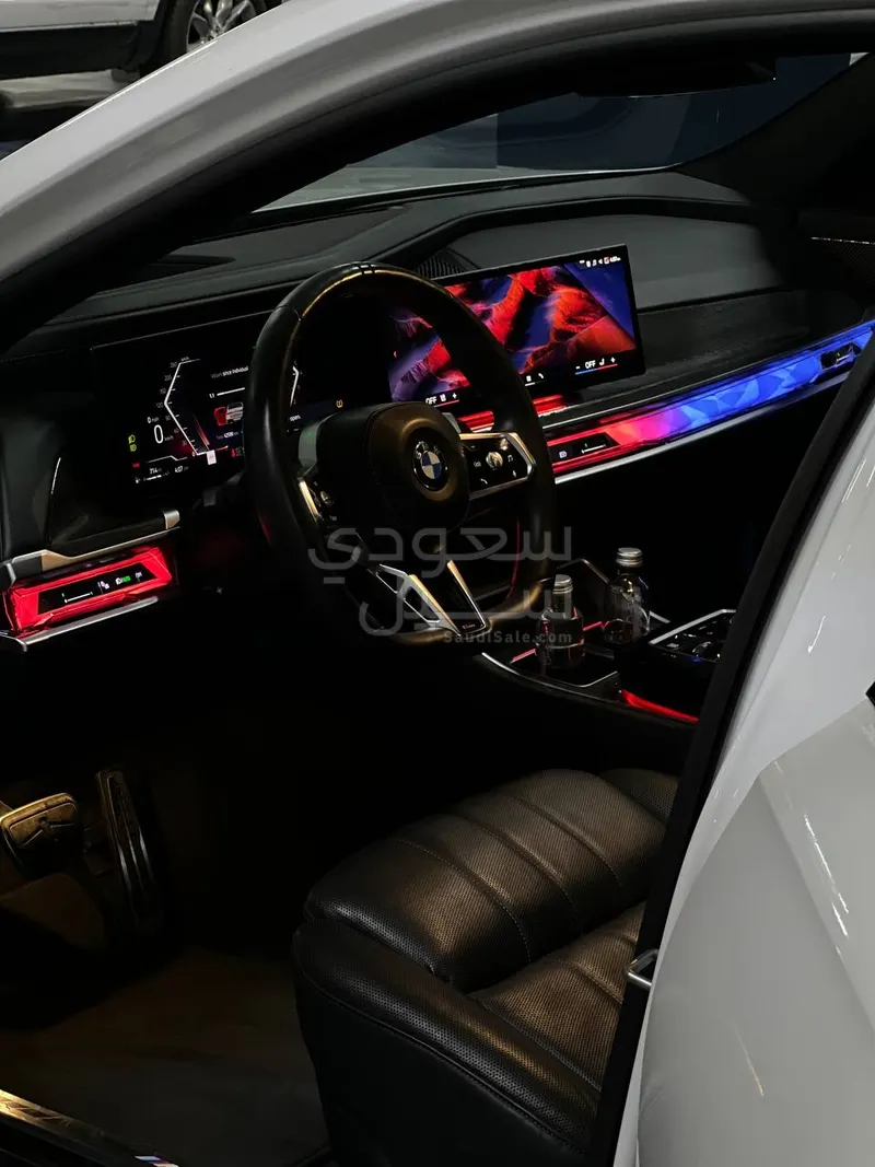 2023 بي ام دبليو الفئة السابعة 740أي