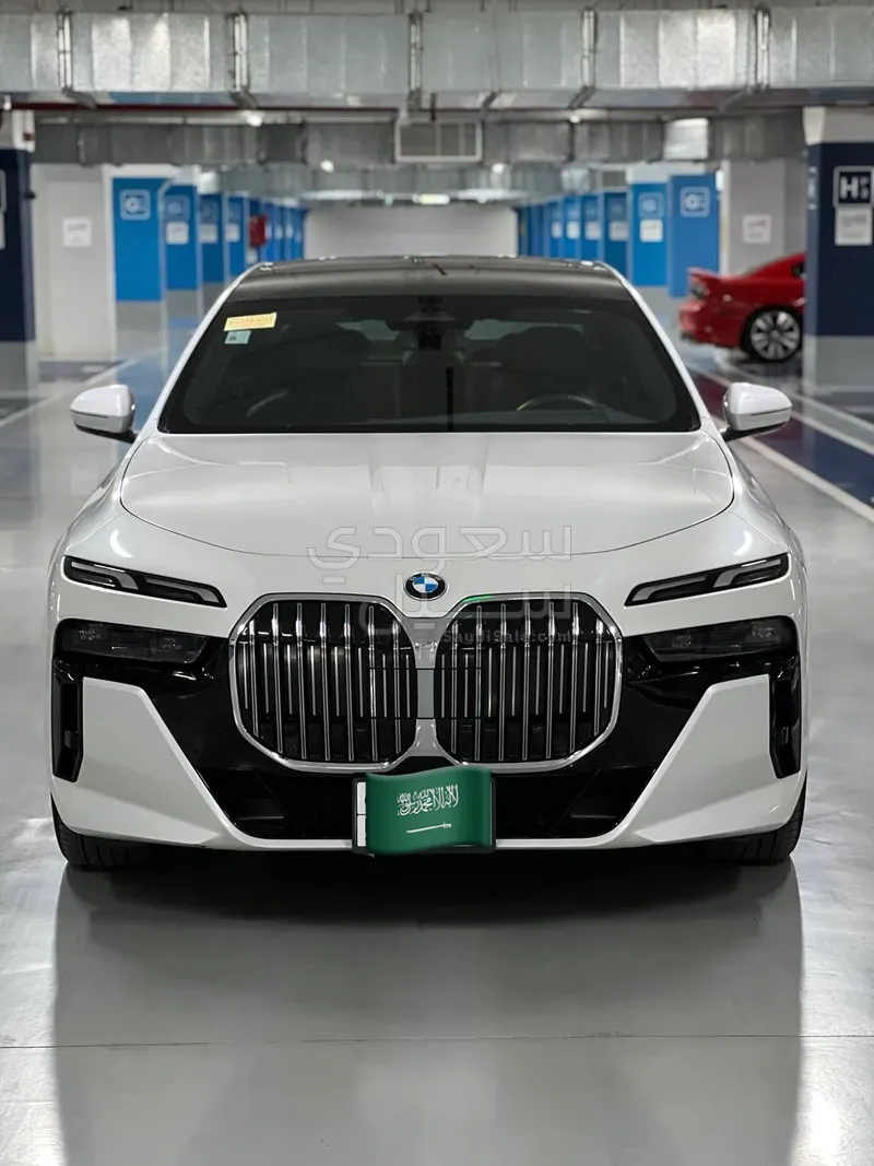 2023 بي ام دبليو الفئة السابعة 740أي