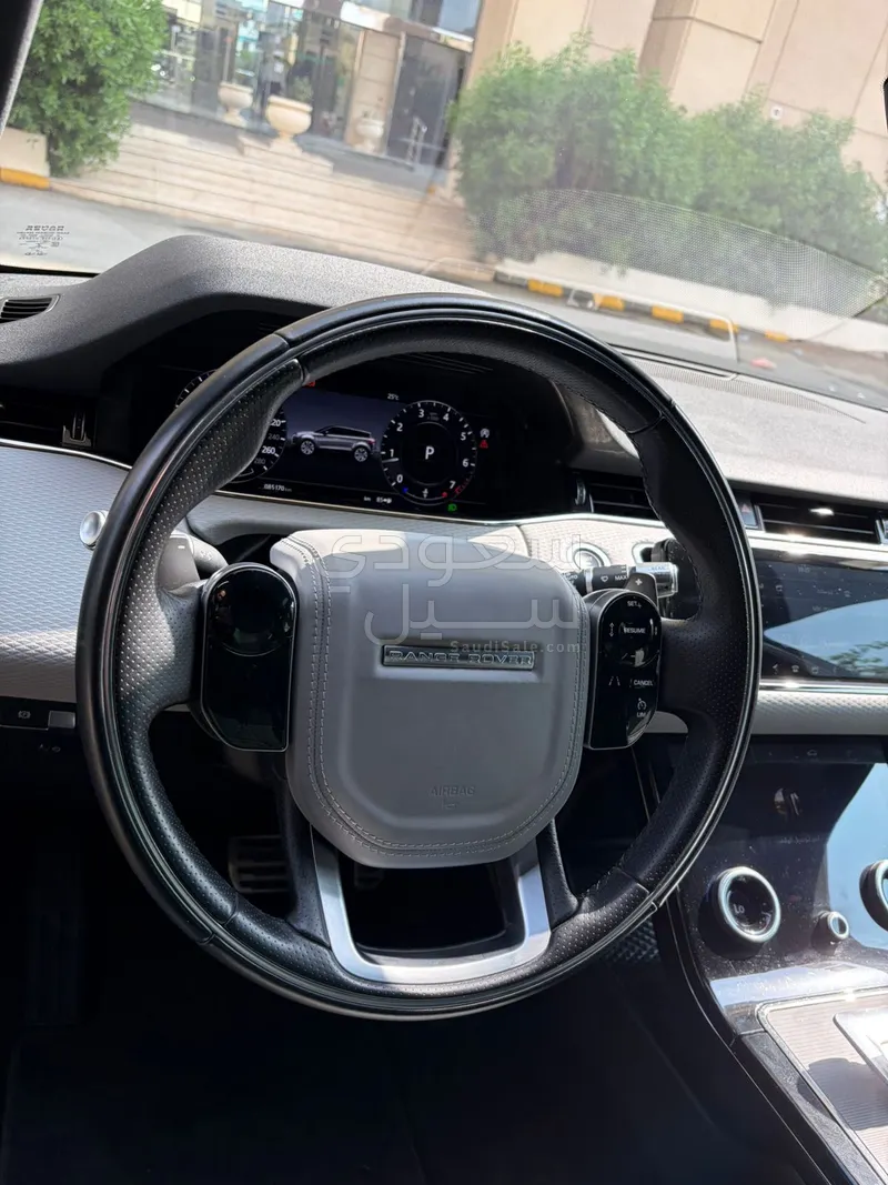 2020 لاند روفر رينج روفر ايفوك داينمك