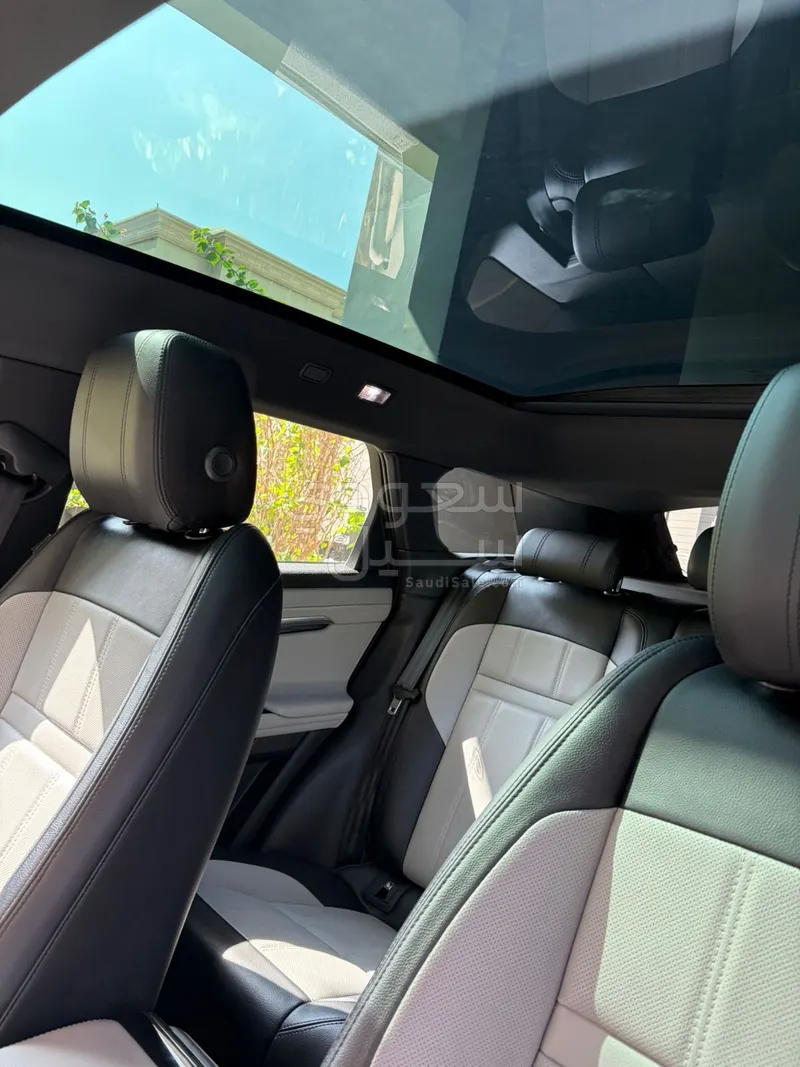 2020 لاند روفر رينج روفر ايفوك داينمك