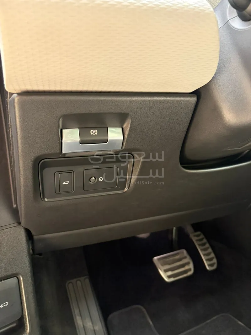 2020 لاند روفر رينج روفر ايفوك داينمك