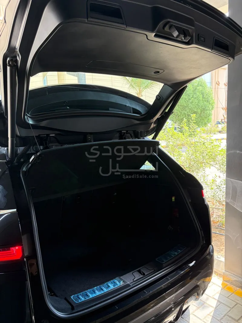 2020 لاند روفر رينج روفر ايفوك داينمك