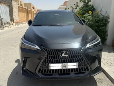 2023 لكزس إن إكس 350