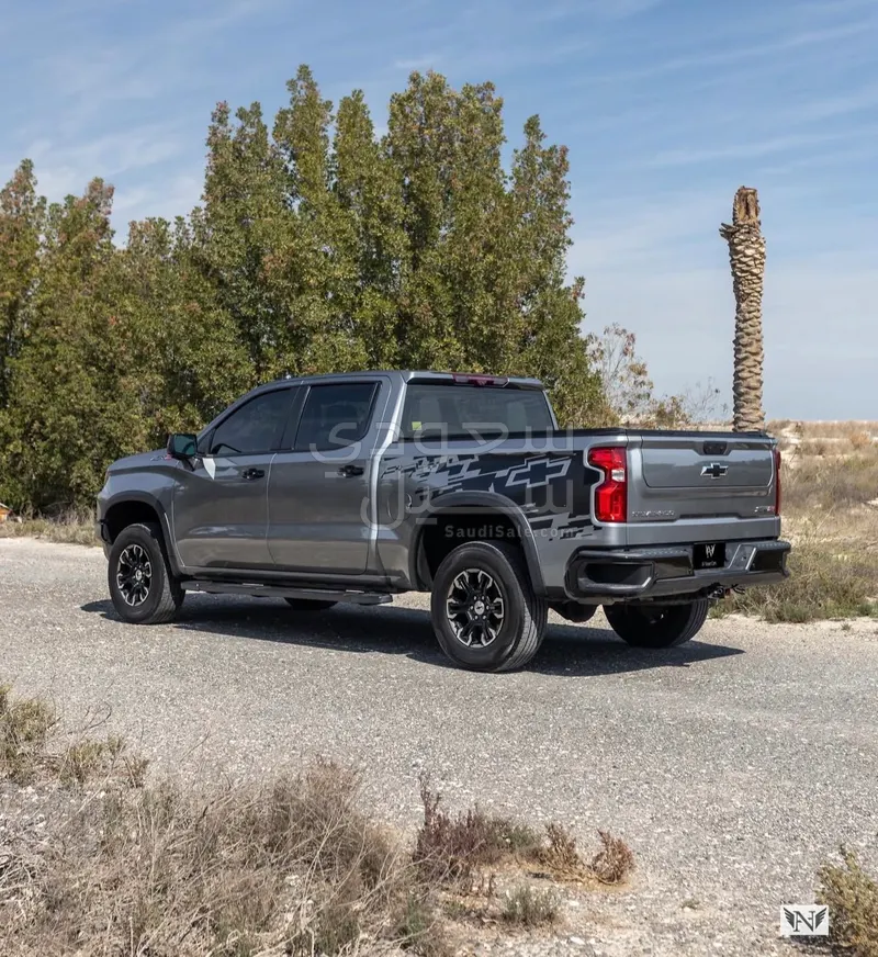 2023 شفروليه سلفرادو زد ار 2