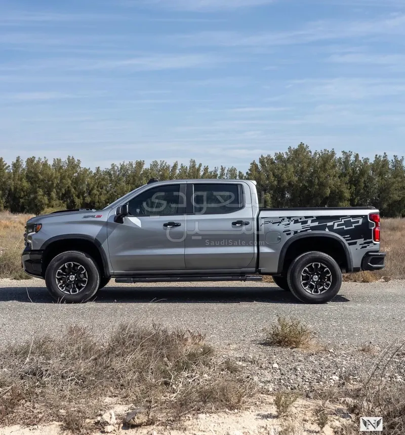 2023 شفروليه سلفرادو زد ار 2