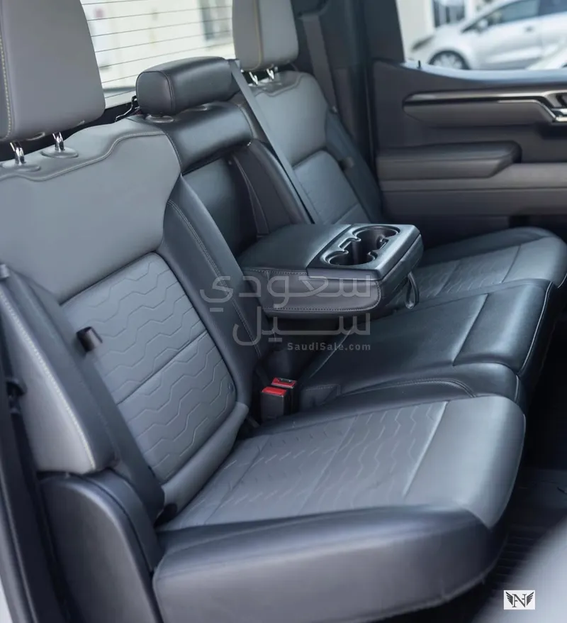 2023 شفروليه سلفرادو زد ار 2