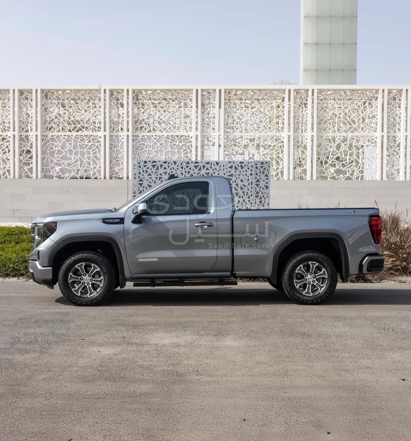 2025 جي ام سي سييرا اليفيشن