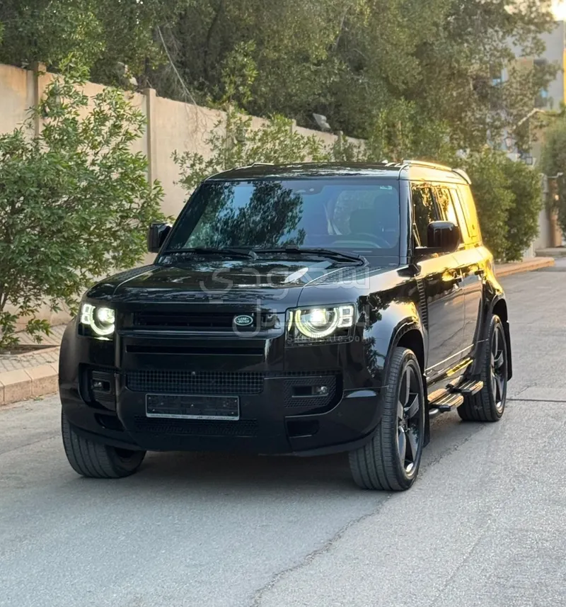 2023 لاند روفر ديفيندر اكس 110