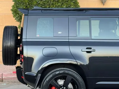 2023 لاند روفر ديفيندر اكس 110