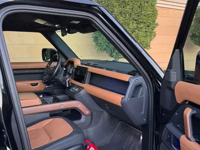 2023 لاند روفر ديفيندر اكس 110