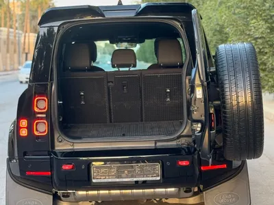 2023 لاند روفر ديفيندر اكس 110