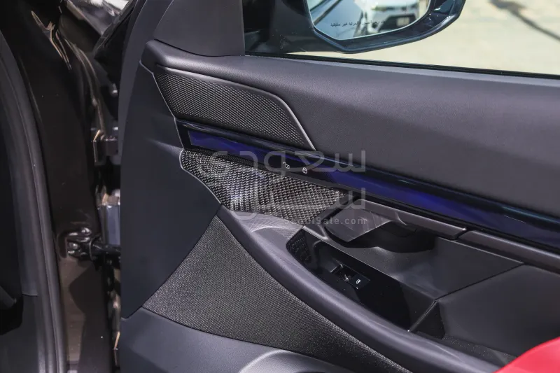 2026 بي ام دبليو الفئة الخامسة 520 أي إم كت