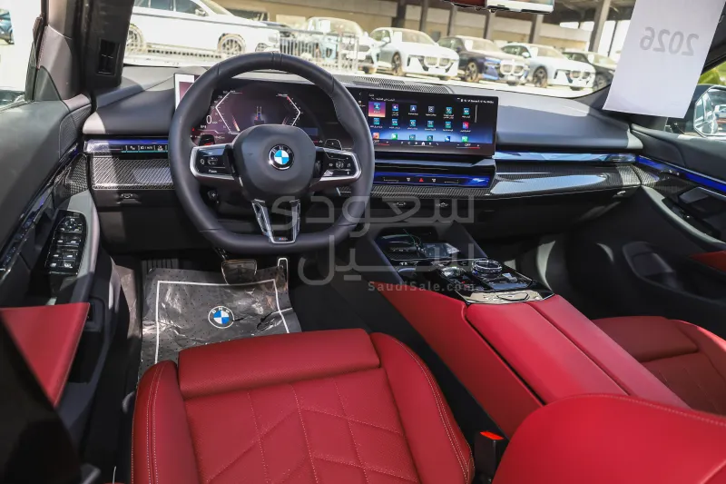 2026 بي ام دبليو الفئة الخامسة 520 أي إم كت