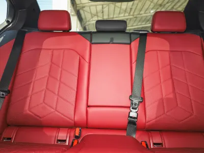 2026 بي ام دبليو الفئة الخامسة 520 أي إم كت