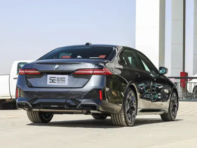 2026 بي ام دبليو الفئة الخامسة 520 أي إم كت