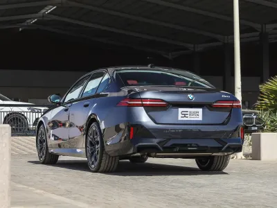 2026 بي ام دبليو الفئة الخامسة 520 أي إم كت