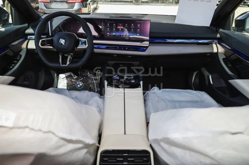 2026 بي ام دبليو الفئة الخامسة 520 أي