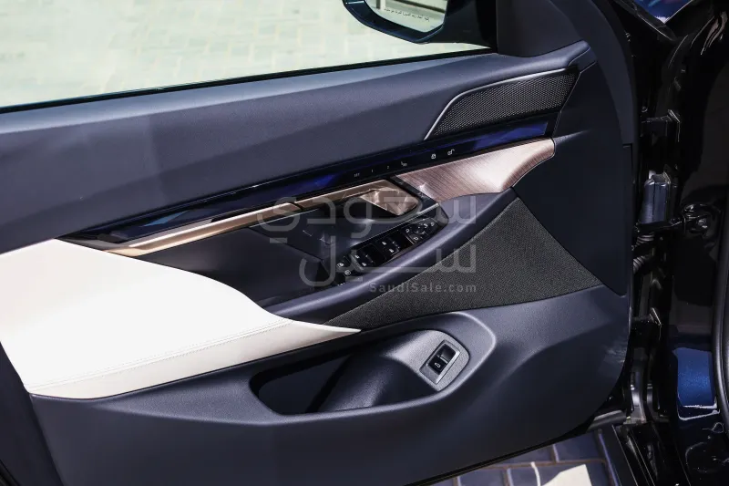 2026 بي ام دبليو الفئة الخامسة 520 أي