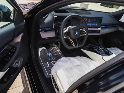 2026 بي ام دبليو الفئة الخامسة 520 أي