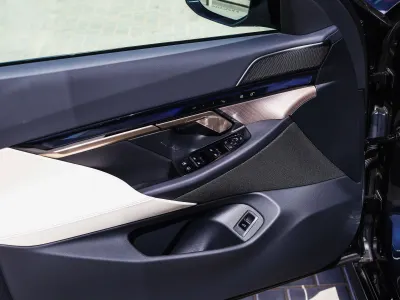 2026 بي ام دبليو الفئة الخامسة 520 أي