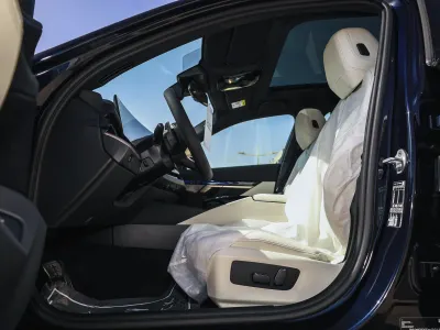 2026 بي ام دبليو الفئة الخامسة 520 أي