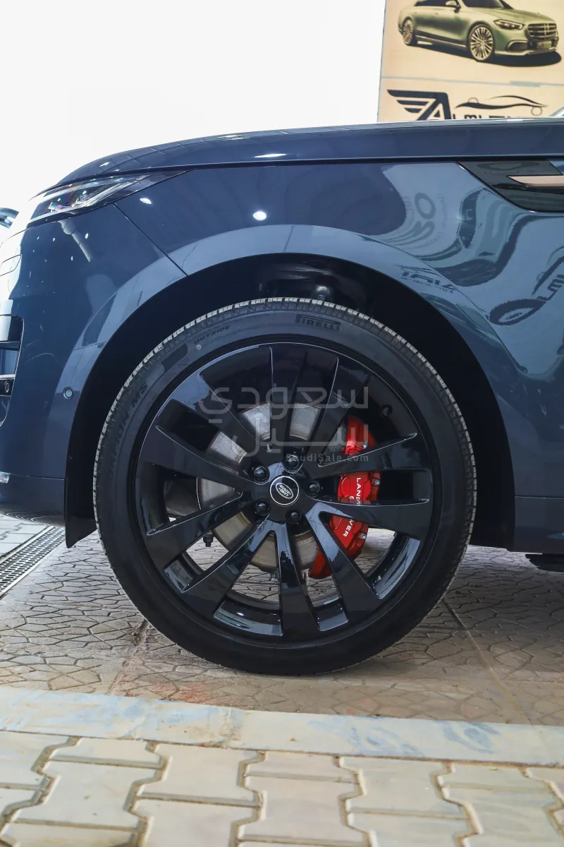 2025 Land Rover Range Rover Sport HSE