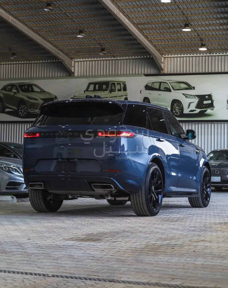 2025 Land Rover Range Rover Sport HSE