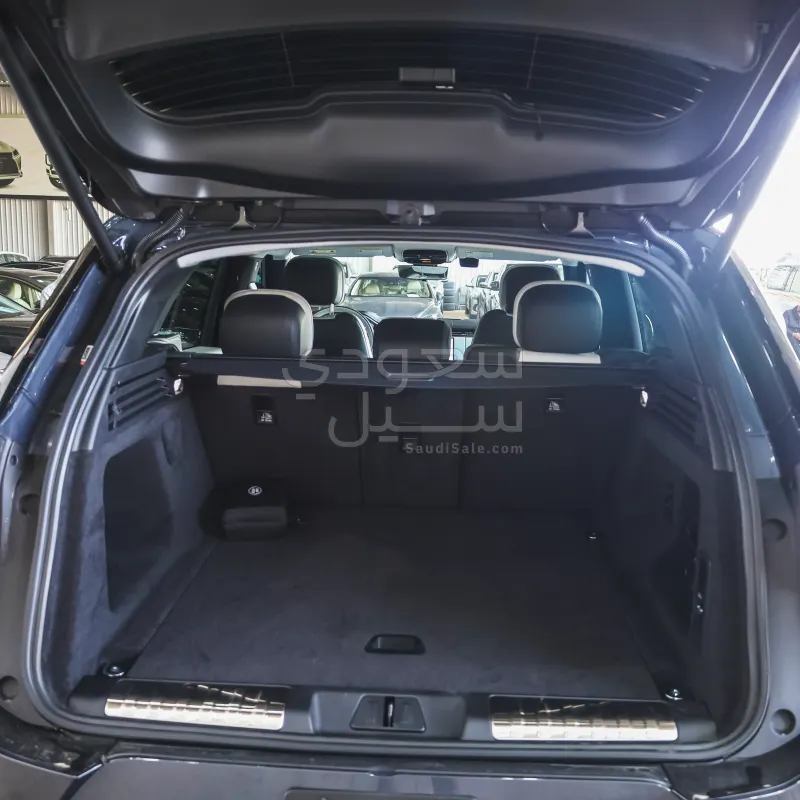 2025 Land Rover Range Rover Sport HSE