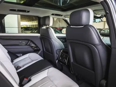 2025 Land Rover Range Rover Sport HSE